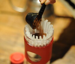 Cafflano Go-Brew Kahve Demleme Şişesi, Kırmızı - Thumbnail