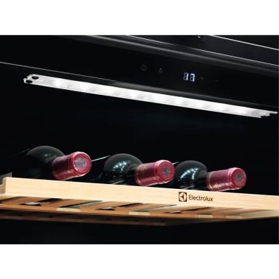 Electrolux EWUS052B5B Şarap Dolabı, 36 Şişe Kapasiteli - 5