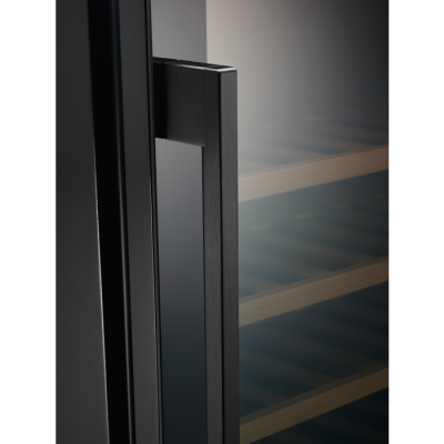Electrolux EWUS052B5B Şarap Dolabı, 52 Şişe Kapasiteli - Electrolux