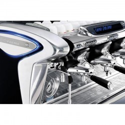 Faema Emblema A3 Restyling Tall Cup Tam Otomatik Espresso Kahve Makinesi, 3 Gruplu - 5
