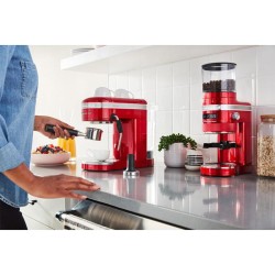 طاحنة قهوة Kitchenaid 5KCG8433EER، أحمر إمبراطوري - 4