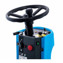 Labomat 140B Ride-on Floor Cleaning Machine, 130 L, Battery Powered - 4