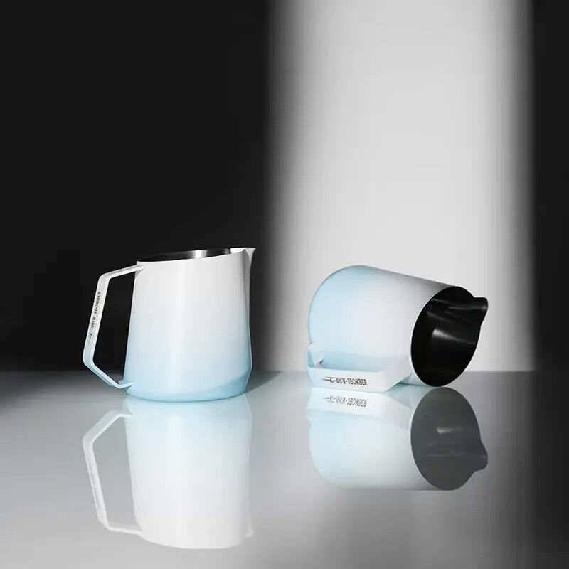 MHW-3Bomber P6847BL Süt Potu Pitcher, 600 ml, Mavi Beyaz - MHW-3Bomber