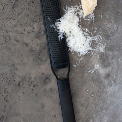 Microplane302020E قشارة الخراف السوداء 43020E - Microplane