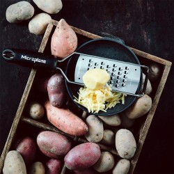 Microplane 45008E Gourmet Extra-Wide Grater - 5