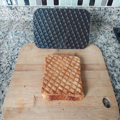 Remta P900 Döküm Kareli Desen Tost Ütüsü, 105x200x80 mm - 2