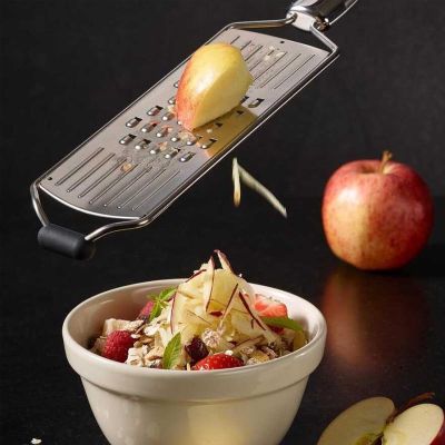 Rösle 95005 Stainless Steel Medium Grater - Rösle