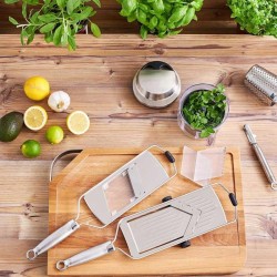 Rösle 95007 Stainless Steel Julienne Slicer - 4