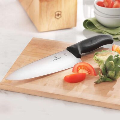 Victorinox Swiss Classic 6.8503.17B Blister Santoku Knife, 17 cm, Black - Victorinox